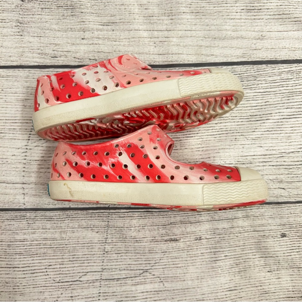 Native Juniper Slip ons size 6 infant - Picture 5 of 8
